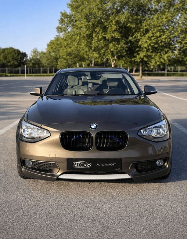 BMW 116i — foto 1